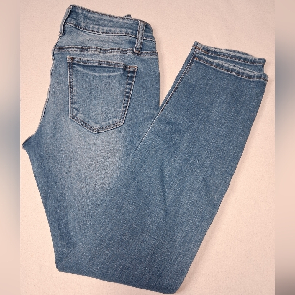4/20$ Silver Jeans Classic Blue Women's Jeans